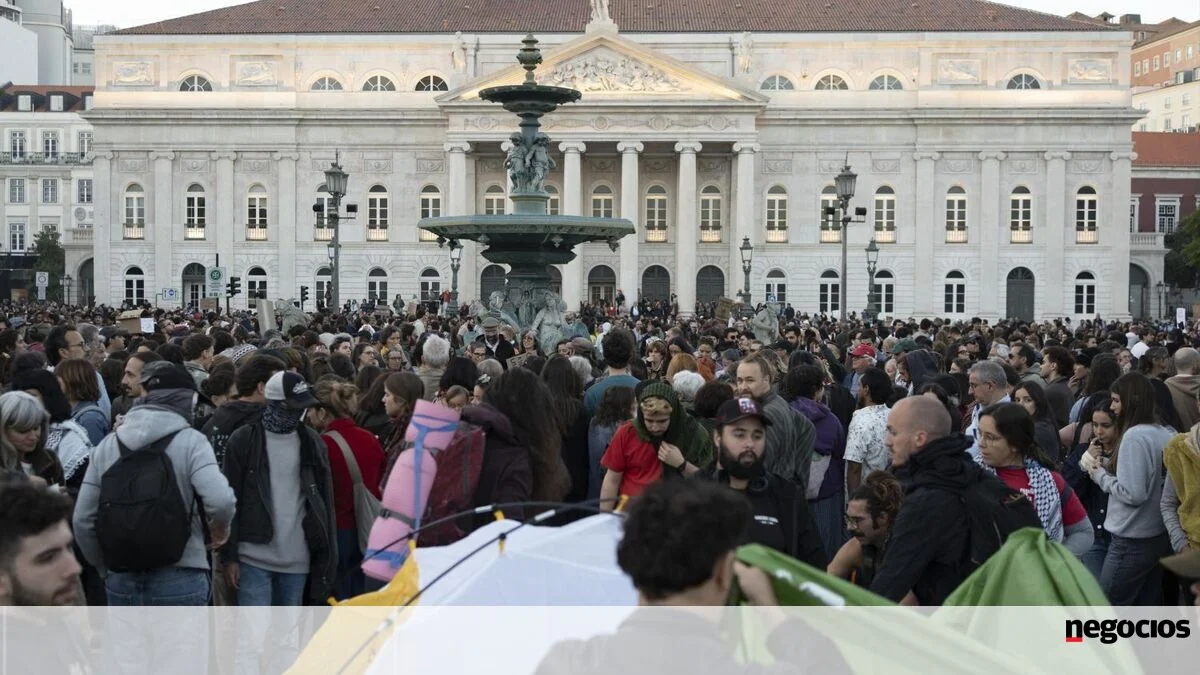 Lisbon’da Konut Hakkı İçin 25 Bin Kişilik Protesto