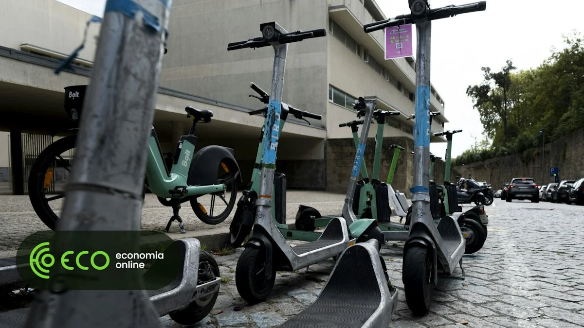 Porto, 300 Elektrikli Scooter'ı Sokaklardan Çekti; Bisiklet Paylaşımlı Sistemlere Öncelik Veriyor